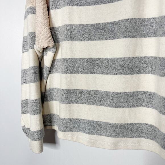 Hem & Thread Medium M Cream Gray Wide Striped Waffle Knit Pullover Sweater Crew - Picture 4 of 7